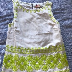 VineyardVines white embroidered sleeveless top